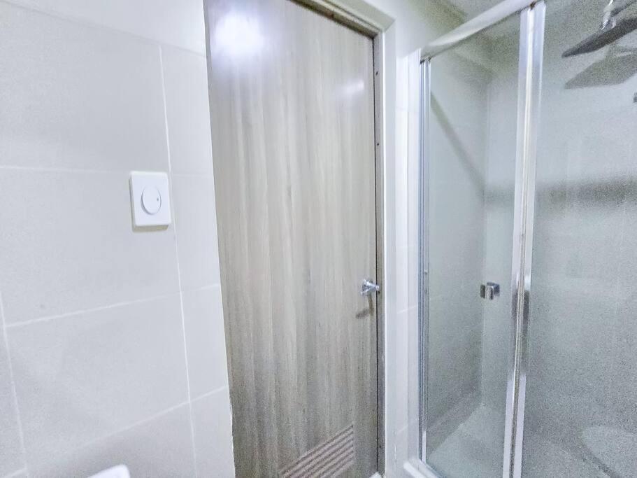 1br Unit Condotel W/ Balcony Fame Residences -fm22 Apartment *