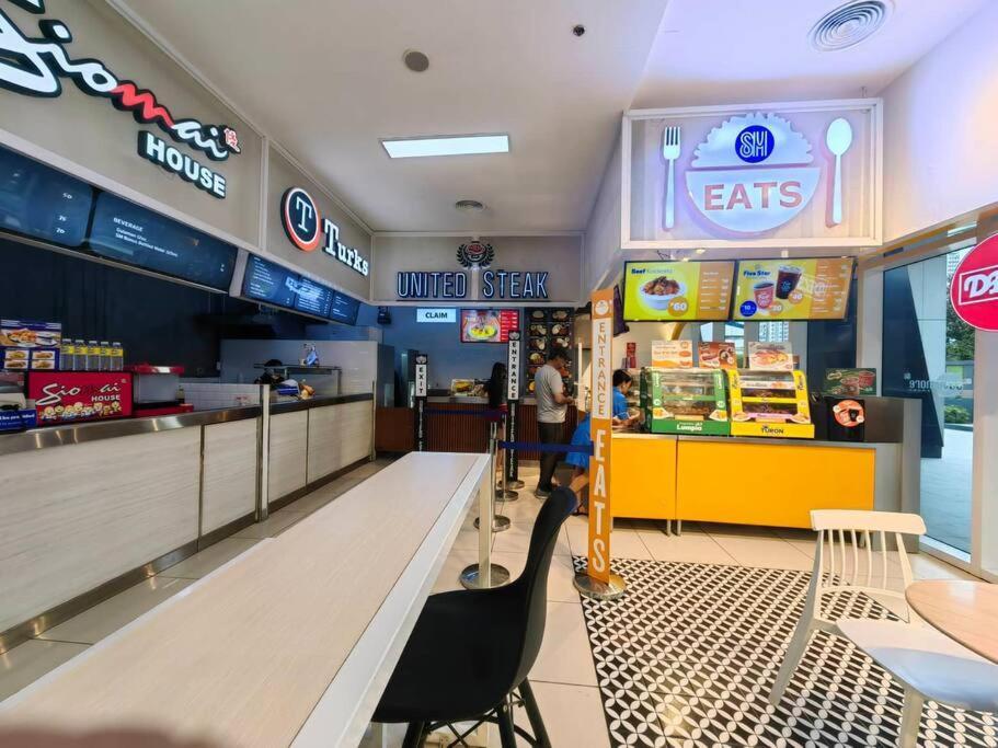 1br Unit Condotel W/ Balcony Fame Residences -fm22 Apartment